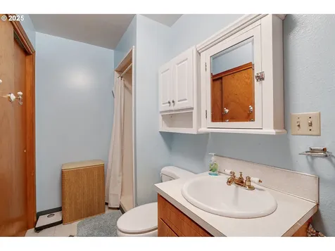 28795 SW Petes Mountain Road West Linn OR 97068