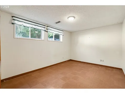 28795 SW Petes Mountain Road West Linn OR 97068