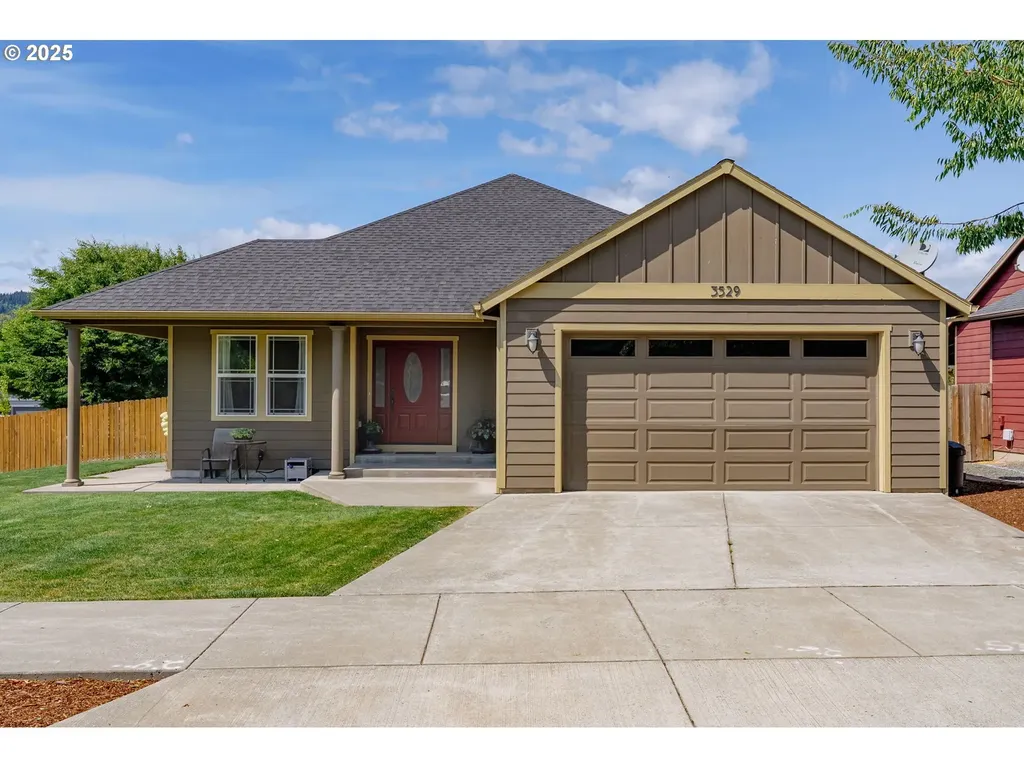 3529 Jones Loop Hood River OR 97031