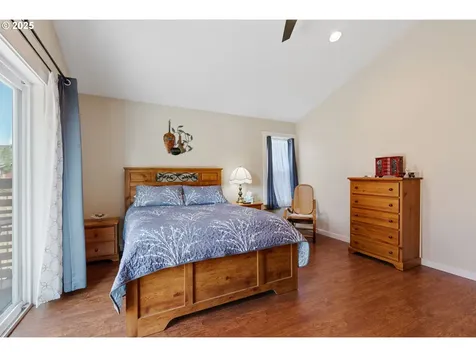 3529 Jones Loop Hood River OR 97031