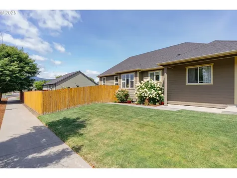 3529 Jones Loop Hood River OR 97031