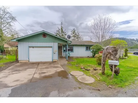 4634 SE Lee Avenue Lincoln City OR 97367