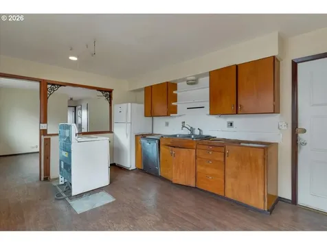 4634 SE Lee Avenue Lincoln City OR 97367