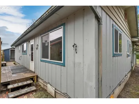 4634 SE Lee Avenue Lincoln City OR 97367