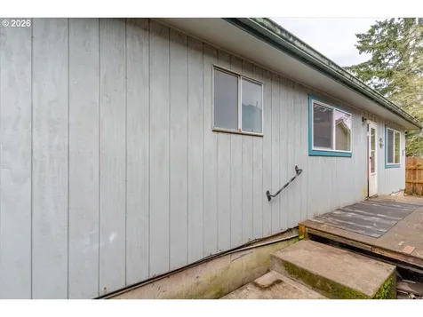 4634 SE Lee Avenue Lincoln City OR 97367