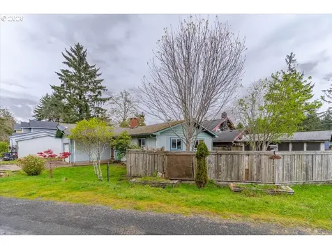 4634 SE Lee Avenue Lincoln City OR 97367
