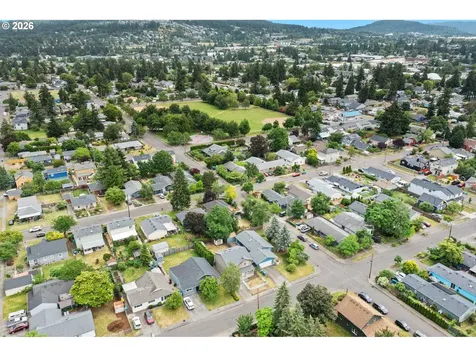 8312 SE 65th Avenue Portland OR 97206