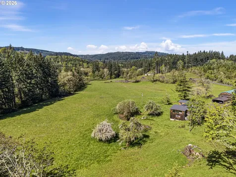 29875 Sodaville Mtn Home Road Lebanon OR 97355