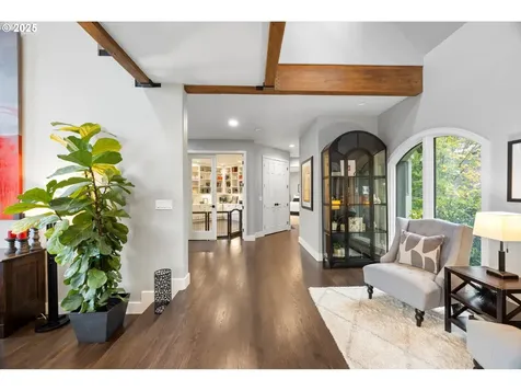 3440 SW Doschview Court Portland OR 97239