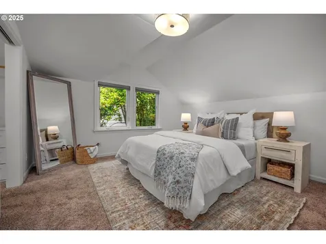 1605 SE 22nd Avenue Portland OR 97214