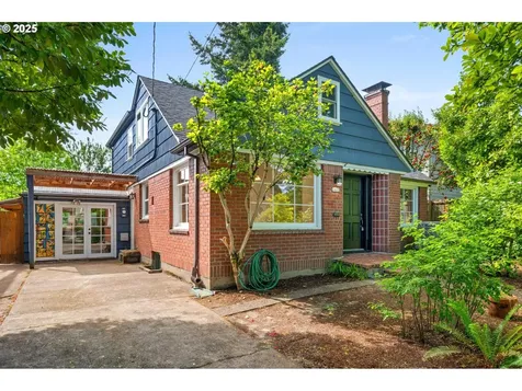 1605 SE 22nd Avenue Portland OR 97214