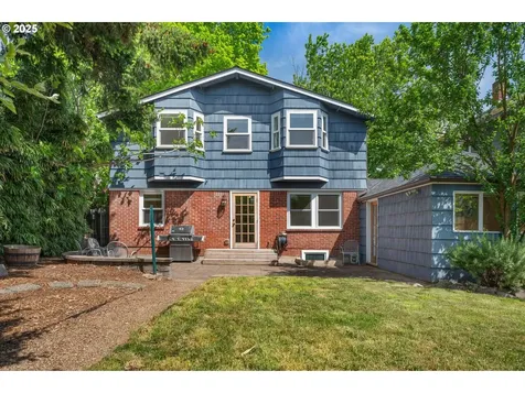 1605 SE 22nd Avenue Portland OR 97214