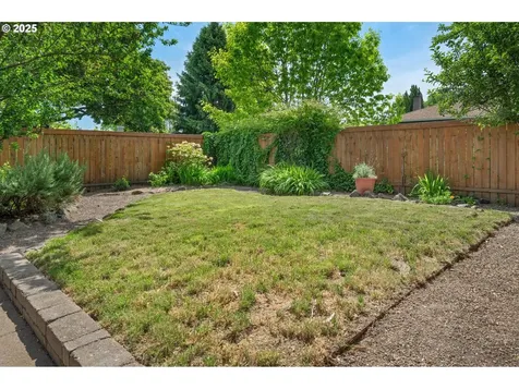 1605 SE 22nd Avenue Portland OR 97214