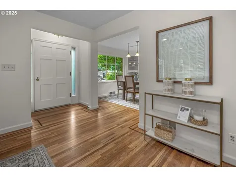 1605 SE 22nd Avenue Portland OR 97214