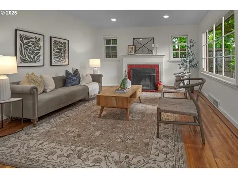 1605 SE 22nd Avenue Portland OR 97214