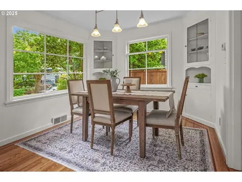 1605 SE 22nd Avenue Portland OR 97214