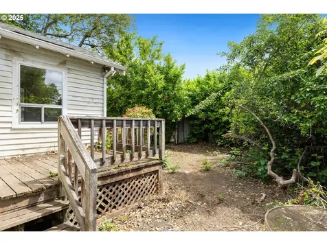 1412 NE 53rd Avenue Portland OR 97213