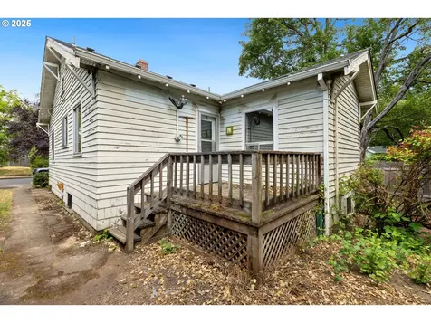 1412 NE 53rd Avenue Portland OR 97213