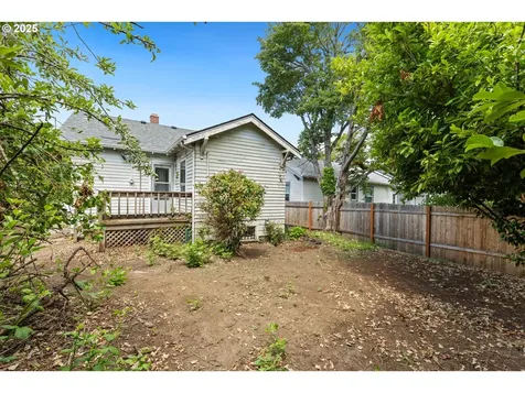 1412 NE 53rd Avenue Portland OR 97213
