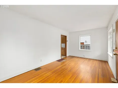 1412 NE 53rd Avenue Portland OR 97213