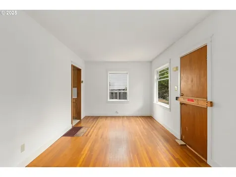 1412 NE 53rd Avenue Portland OR 97213