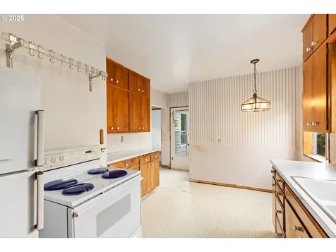 1412 NE 53rd Avenue Portland OR 97213