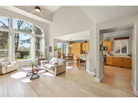 5208 N Fairway Street Newberg OR 97132