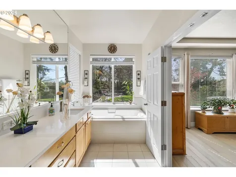 5208 N Fairway Street Newberg OR 97132