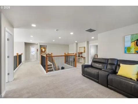 5208 N Fairway Street Newberg OR 97132