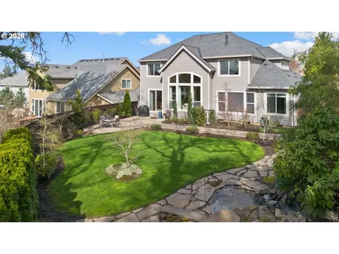 5208 N Fairway Street Newberg OR 97132