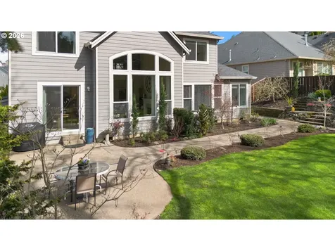 5208 N Fairway Street Newberg OR 97132