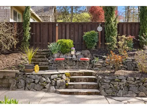 5208 N Fairway Street Newberg OR 97132