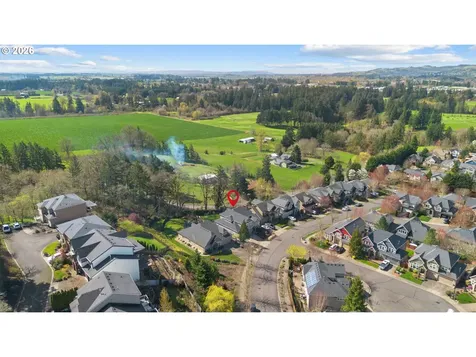 5208 N Fairway Street Newberg OR 97132