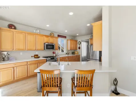 5208 N Fairway Street Newberg OR 97132