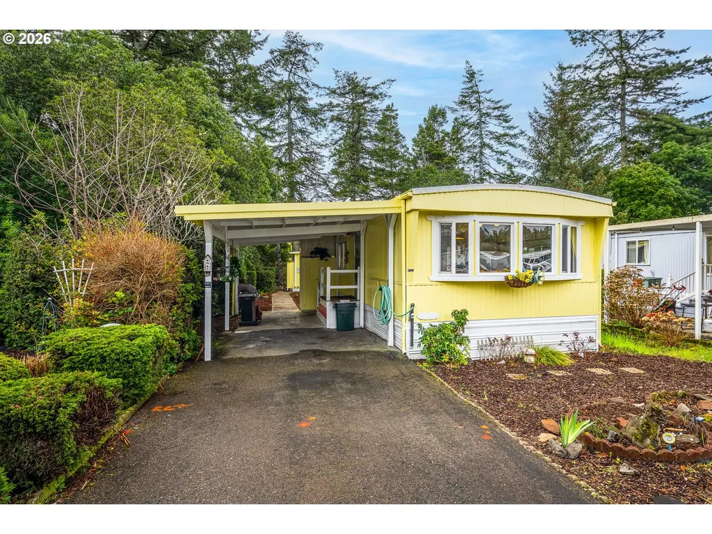 3760 Highway 101 Florence OR 97439