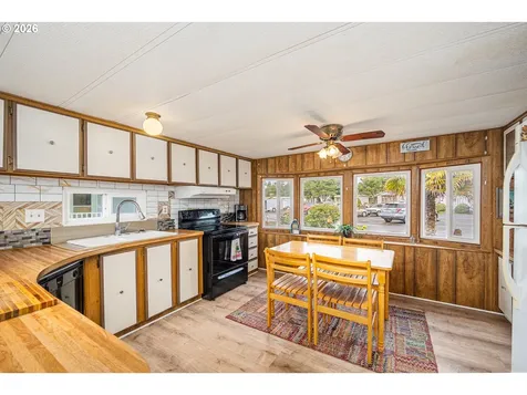 3760 Highway 101 Florence OR 97439