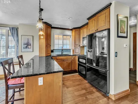 90589 Clark Road Warrenton OR 97146