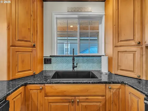 90589 Clark Road Warrenton OR 97146