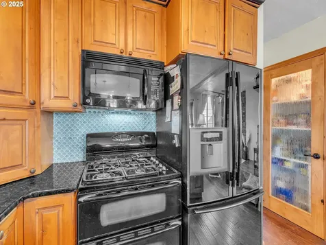 90589 Clark Road Warrenton OR 97146