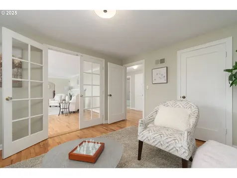 2111 Lincoln Street Eugene OR 97405