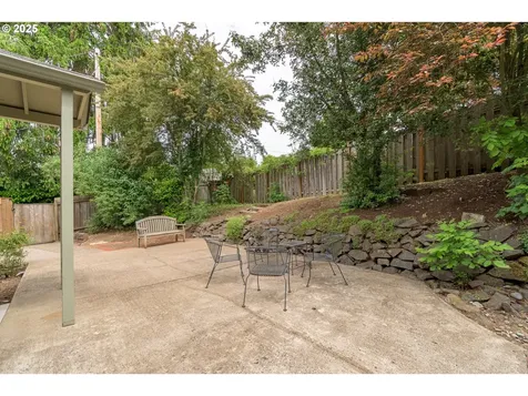 2111 Lincoln Street Eugene OR 97405