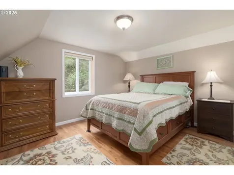 2111 Lincoln Street Eugene OR 97405