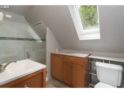 2111 Lincoln Street Eugene OR 97405