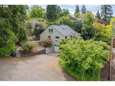2111 Lincoln Street Eugene OR 97405