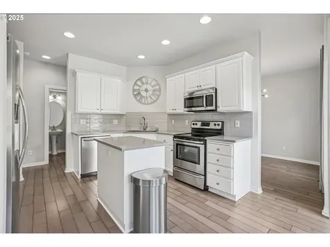14748 SW Fern Street Portland OR 97223