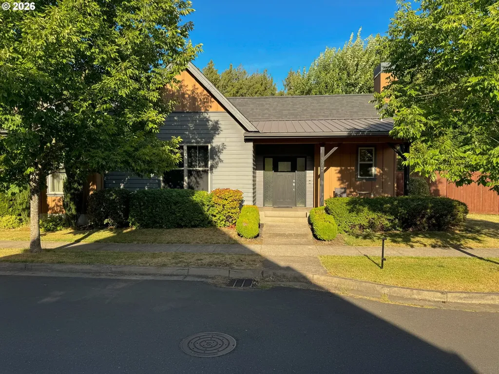 375 Mia Lane Eugene OR 97401