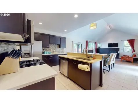 375 Mia Lane Eugene OR 97401