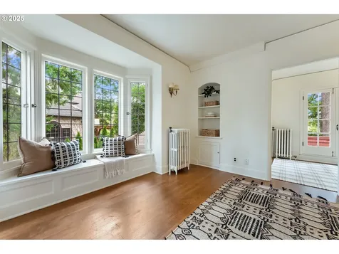 3028 SE Crystal Springs Boulevard Portland OR 97202