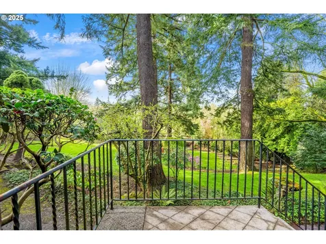 3028 SE Crystal Springs Boulevard Portland OR 97202