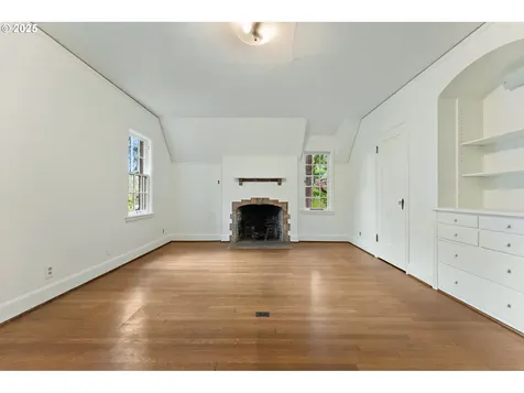 3028 SE Crystal Springs Boulevard Portland OR 97202